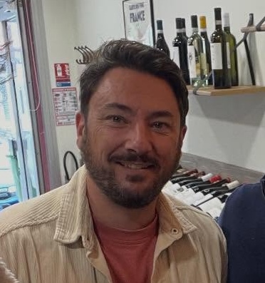 Olivier Ricaud, sommelier et fondateur de la cave à vin Bihotza